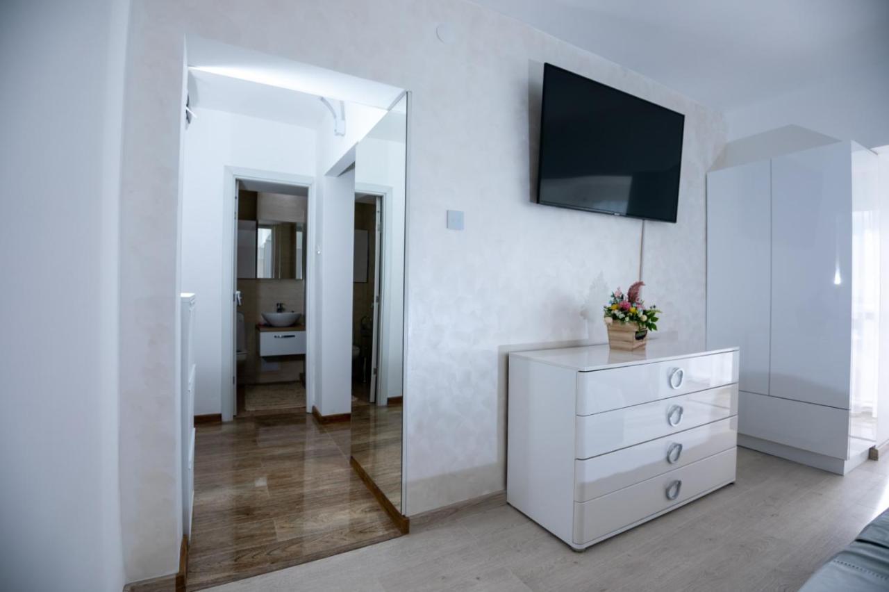 Apartament Central Targu Jiu Exterior photo
